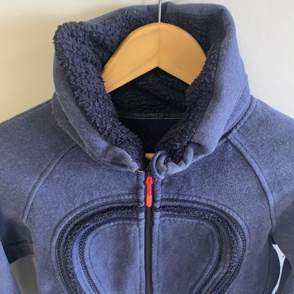 Lululemon Cozy Up in Navy - Picture 2 of 4
